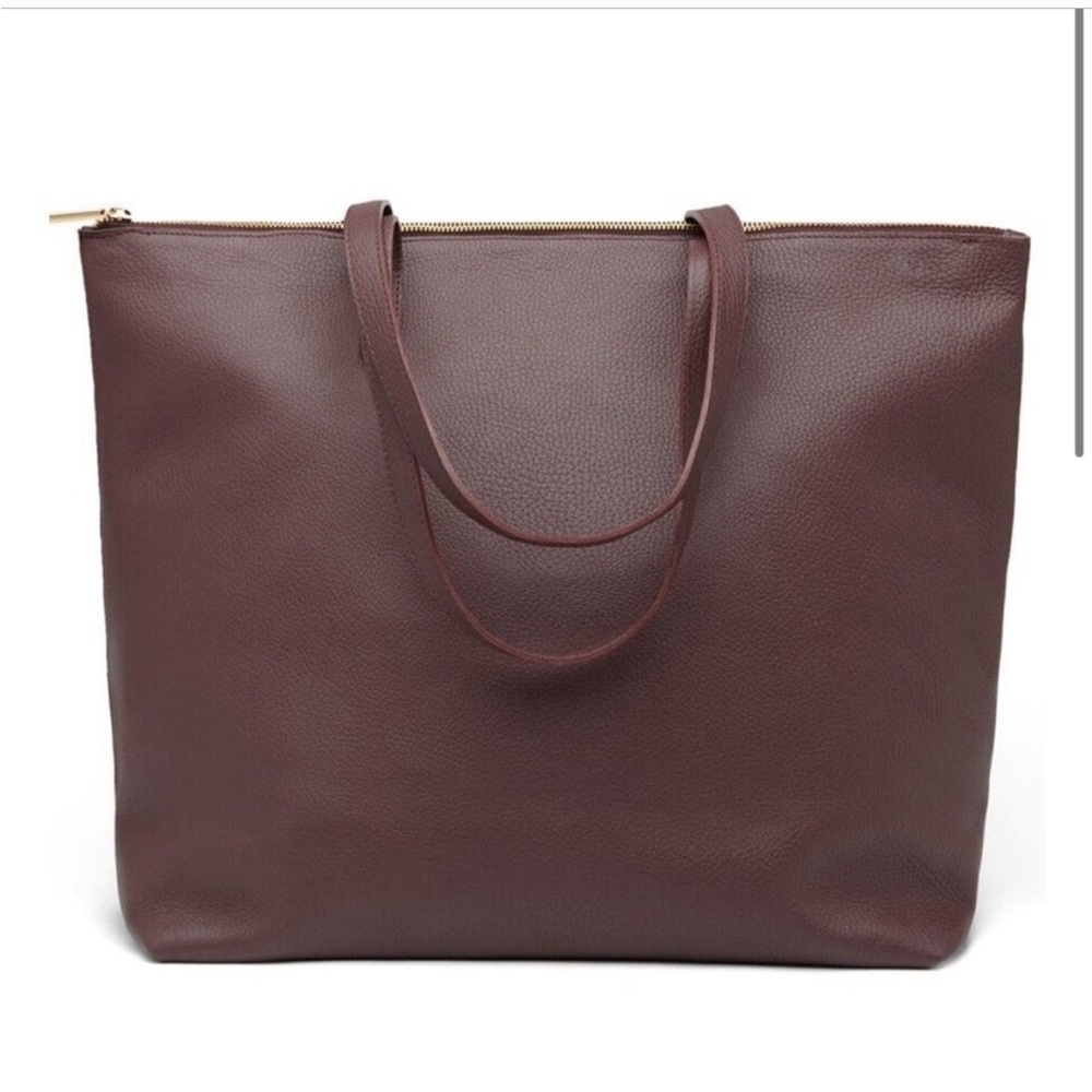 NWOT: Cuyana Classic Structured Zipper Tote in Brown Pebbled Leather